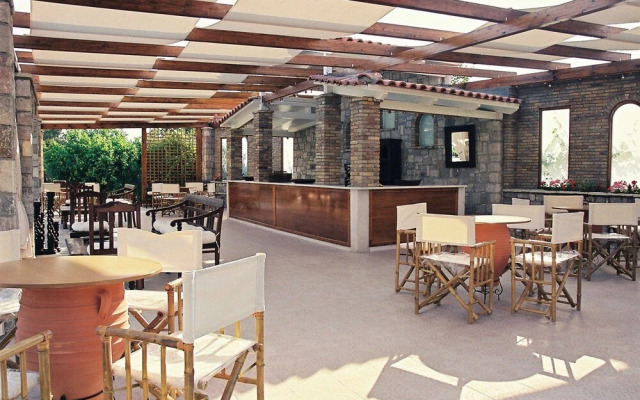 Nicolas Village Club