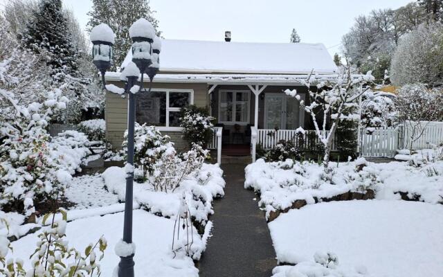 Pickled Pigeon Cottage