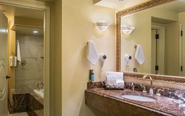 Davenport Hotel, Autograph Collection