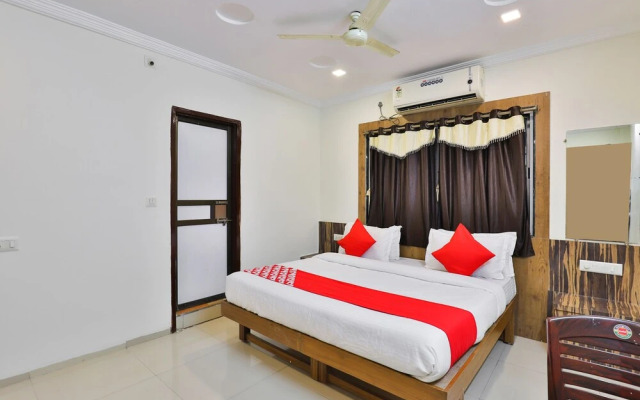 OYO 22841 Hotel Prime Inn