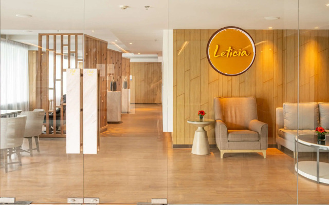 Novotel Phuket City Phokeethra Hotel