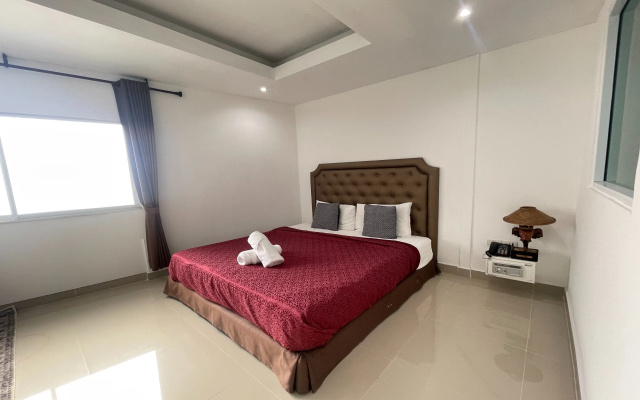 W-9 Hotel