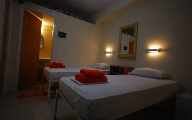 Santorini Camping Rooms