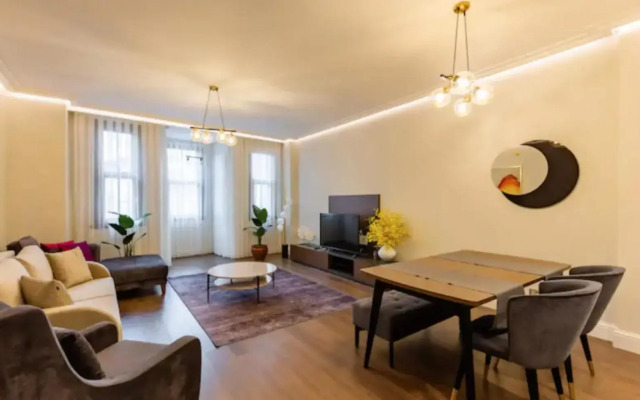 Istanbul Taksim 360 Luxury Apartment