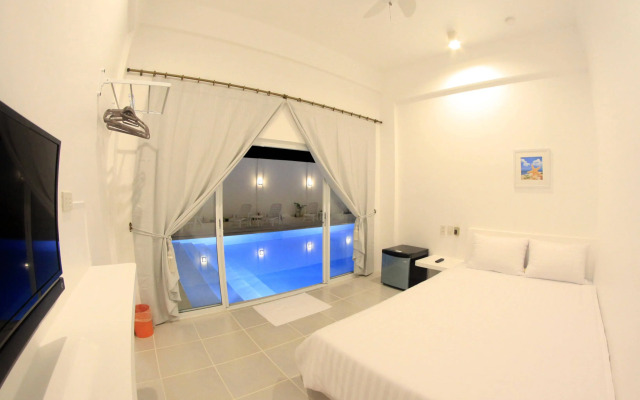 Coron Bluewave Hotel