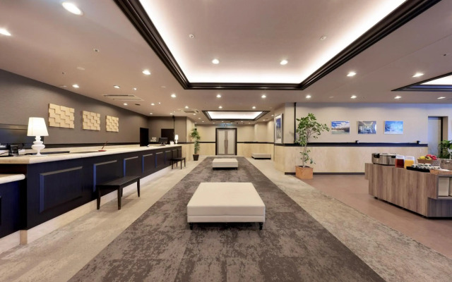 MINAMISENRI Crystal Hotel