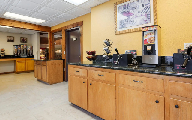 Deluxe Inn Wytheville