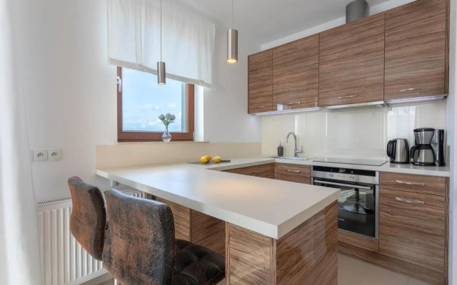 Ambria Apartments Platan Complex