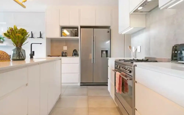 Deluxe Luxury 2 Bedroom Apartment Seapoint