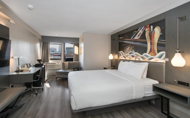 Aiden Los Angeles Downtown Dragon Gate Inn