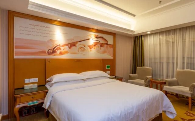 Vienna Hotel Huizhou Danshui Baiyun Road