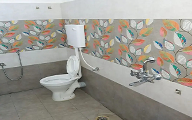 Aryas Residency