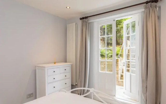 Two Bed Notting Hill Gem