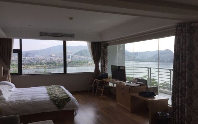 Yitu Lake View Hotel