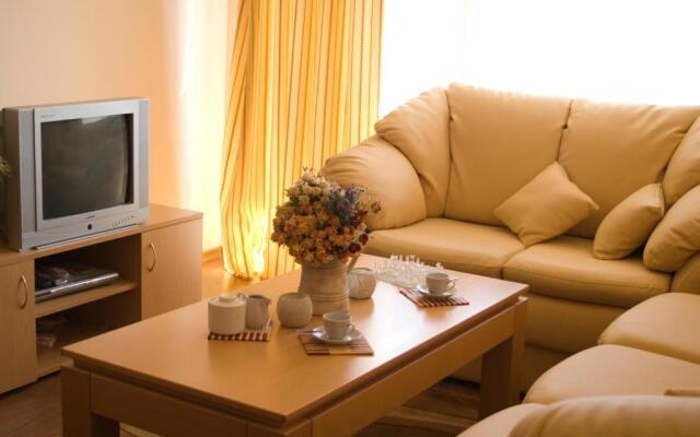 SB Rentals Apartments in Royal Dreams Complex