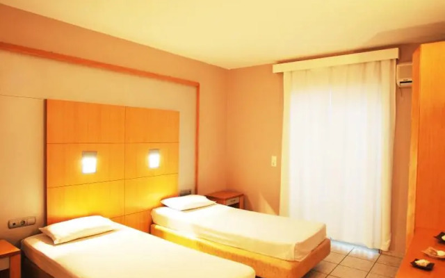 Mojo Hotel