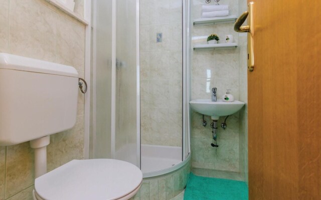 Beautiful Home in Plat With Wifi and 3 Bedrooms