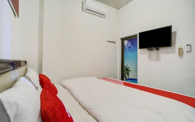 OYO 90645 Karisma Residence