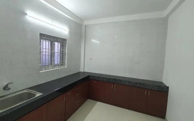 JR Service Apartment Hotel