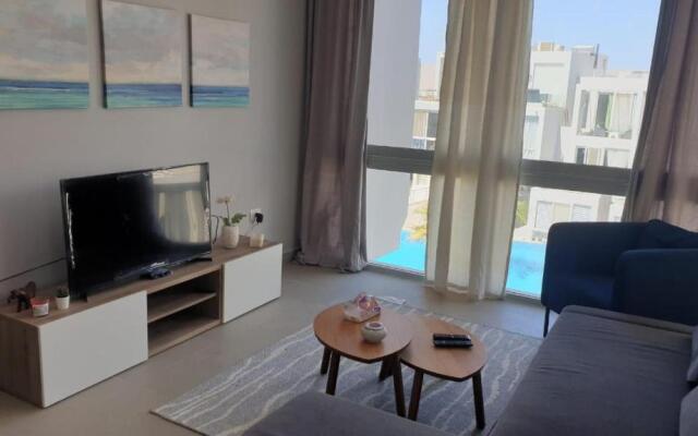 Brilliant 1 bedroom with a full roof in Gouna