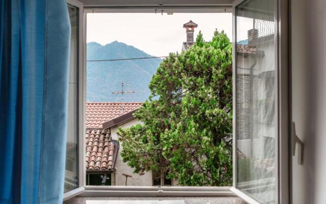 La Casa nel Giardino - by MyHomeInComo