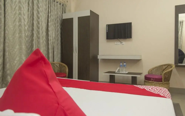 OYO 28084 Hotel Pangolin