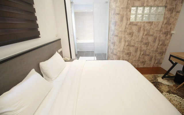 Dong Chuan Hot Springs Hall