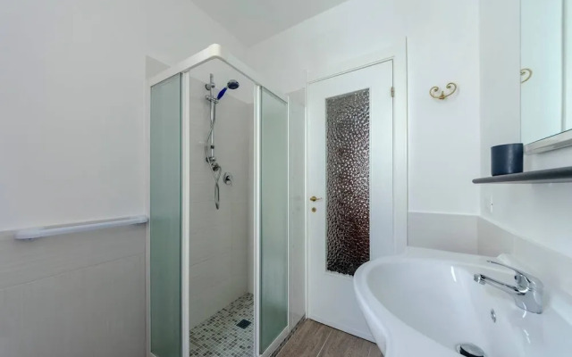 ALTIDO Couzy Flat in Chiavari