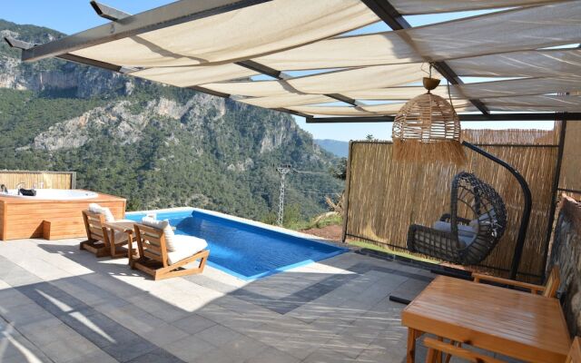 Kabak Freedom Deluxe Hotel