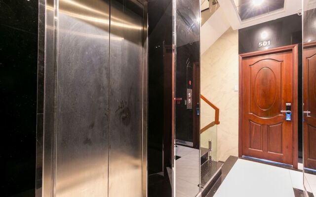 Oyo 672 Universe Apartment