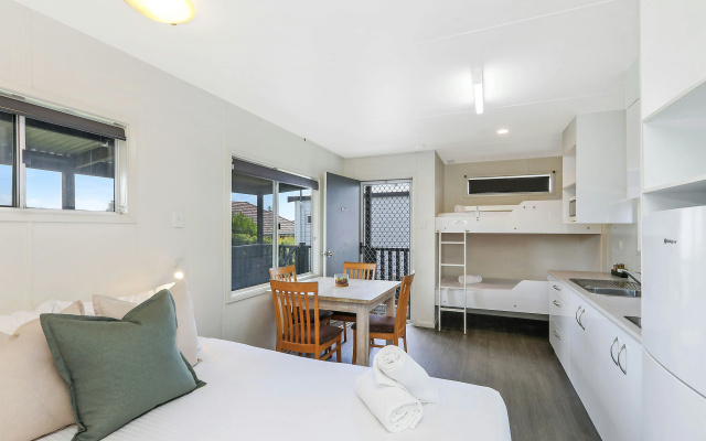 Reflections Shaws Bay - Holiday Park – Guest Rooms – Ballina