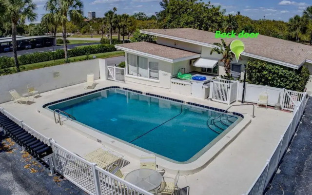 Pelican Gardens Villa 23