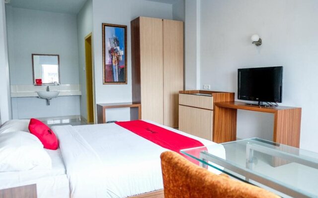 Paramita Hotel by RedDoorz