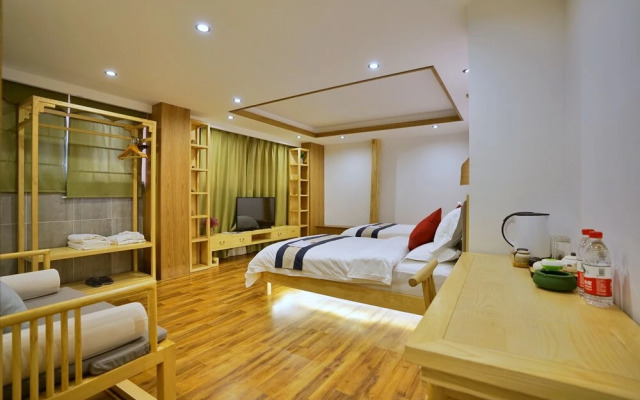 Yuexijiang Boutique Holiday Hotel