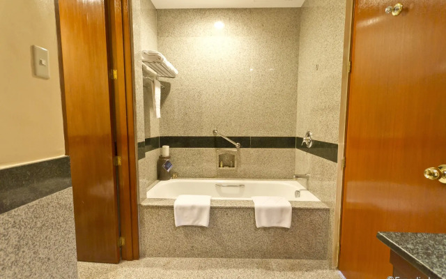 Waterfront Cebu City Hotel & Casino