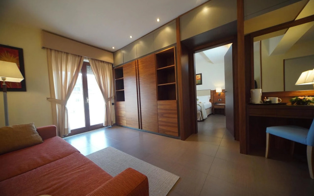 Suites & Residence Hotel Napoli