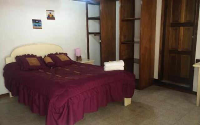 Hostal Santa Cruz Backpackers