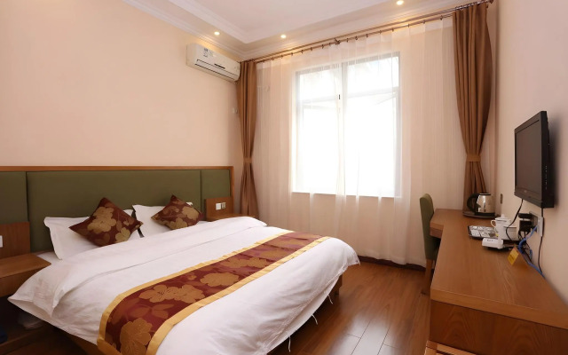 Chengdu Holly Hostel