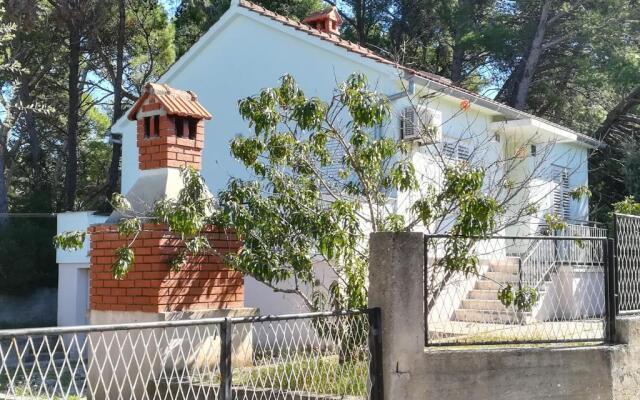 Holiday House Near the sea
