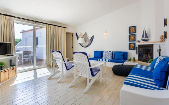 Sea 3BDR House W/ Patio by Lovelystay