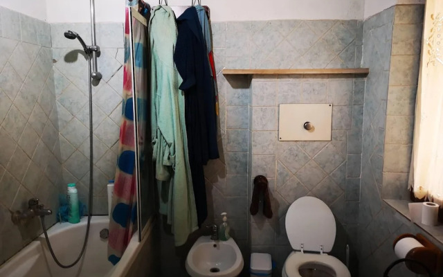 2nd Private Room in the Attic With Shared Bathroom use