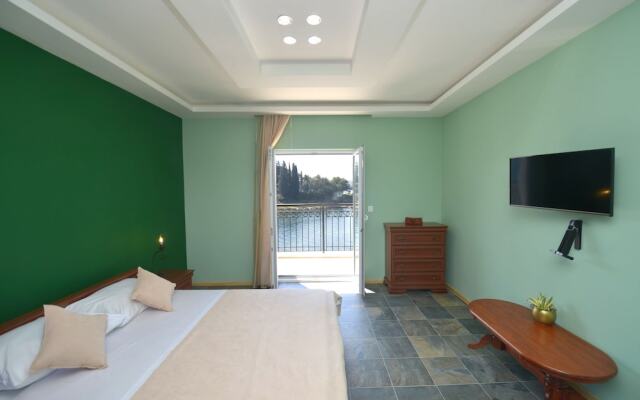 Pontus Luxury Apartments