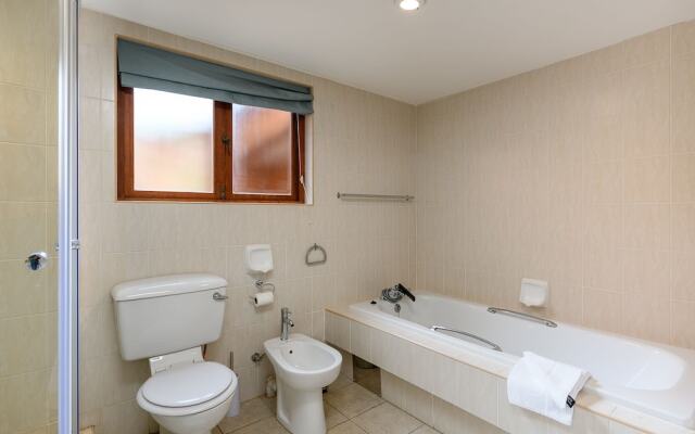 San Lameer Villa Rentals 10301