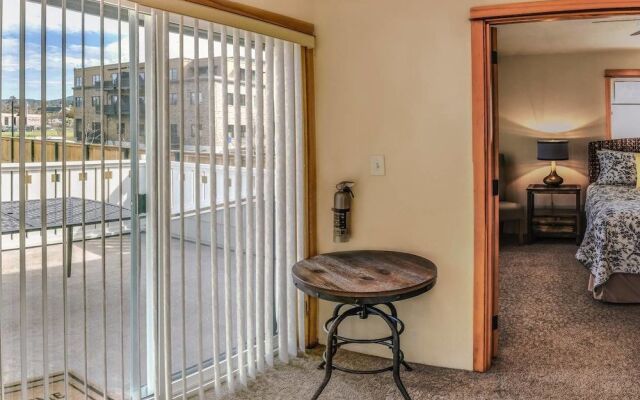 The Pioneer Craftsman House - Closest to Osf