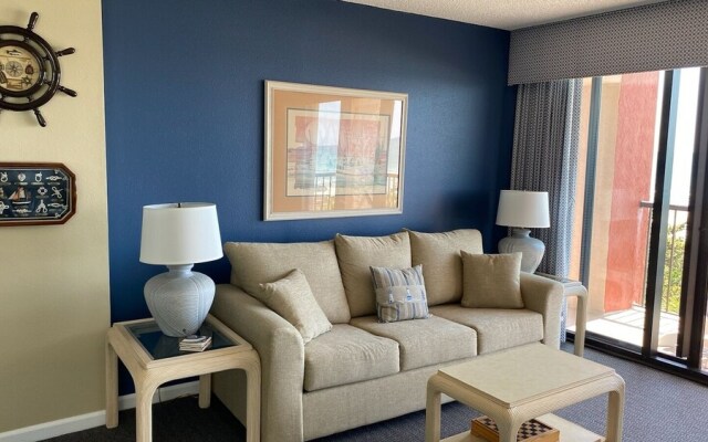 Stunning Oceanfront 3 bedroom condo