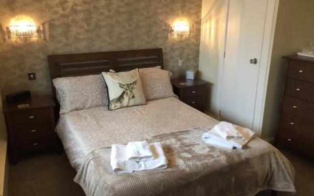 Southfork Villa Guesthouse (Adults Only)