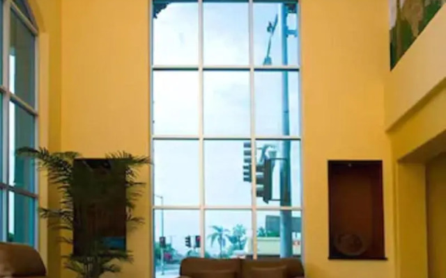 Thunderbird Lodge in Riverside