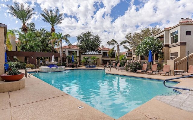 Desert Willow Walk Condo 2BR by Casago