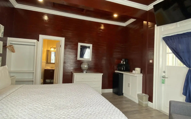The Palms Hotel