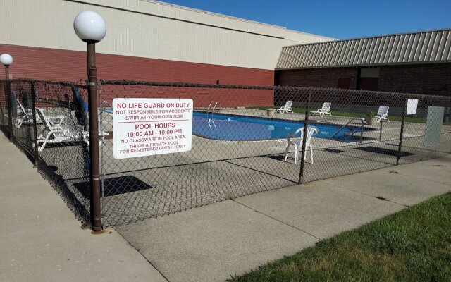 Klopfenstein Inn and Suites